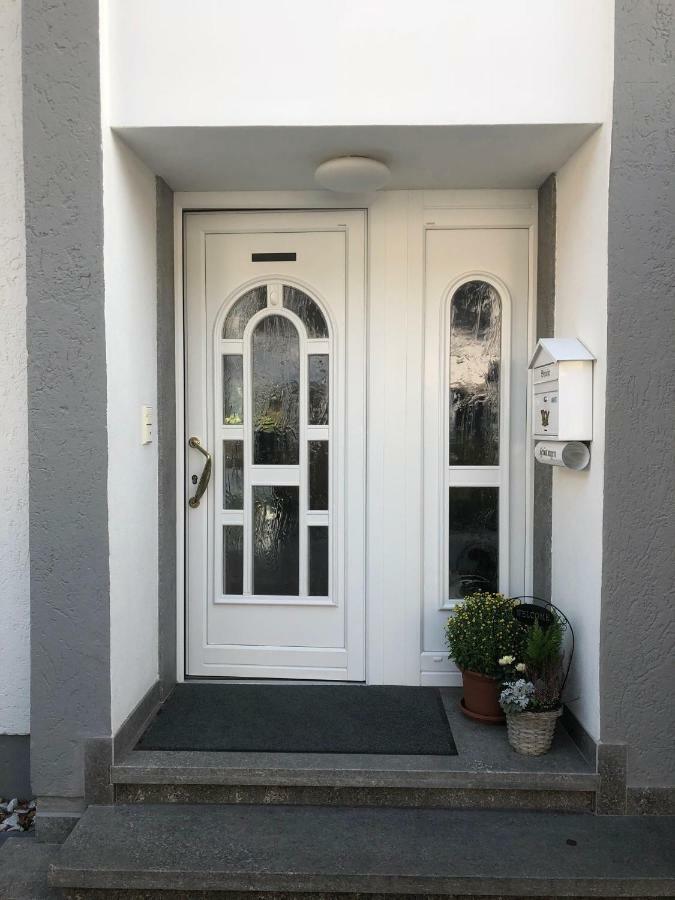 Ferienwohnung Messewohnung Muenchen Ost Forstern Exterior photo